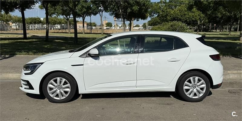 Usado Renault Mégane IV Equilibre 115 CV (84 kW) 2023 Blanco Berlina