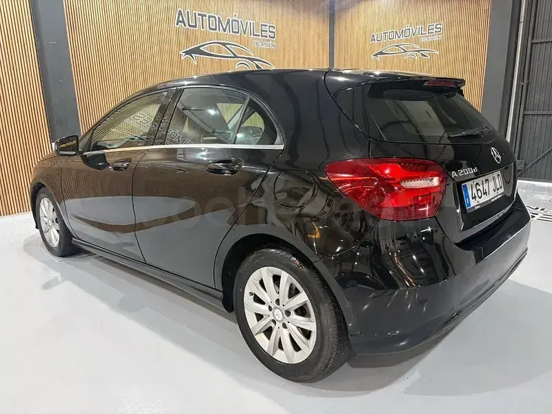 Usado Mercedes A200 Style 136 CV (100 kW) 2016 Negro Utilitario