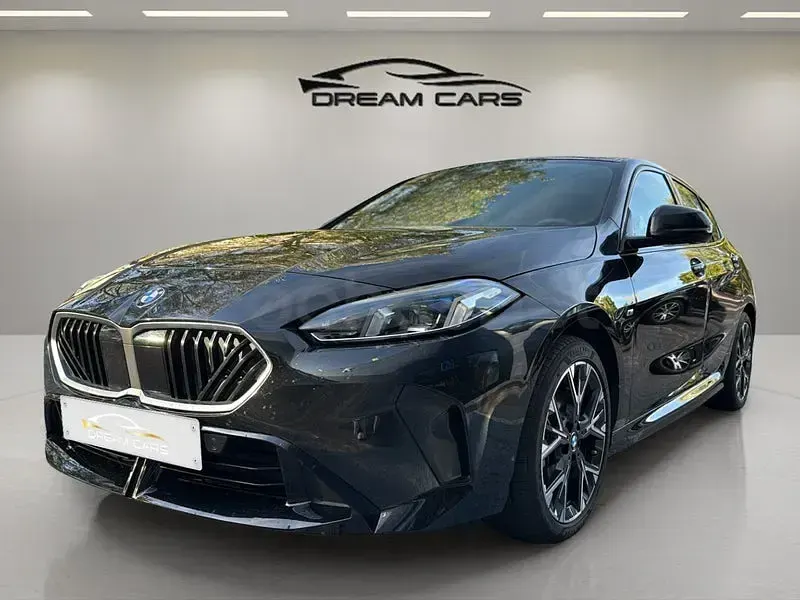 Usado BMW 120 Comfort Edition 163 CV (119 kW) 2025 Negro Utilitario