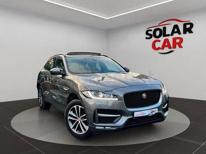 Usado Jaguar F-Pace R-Sport 180 CV (132 kW) 2017 Gris / plata SUV