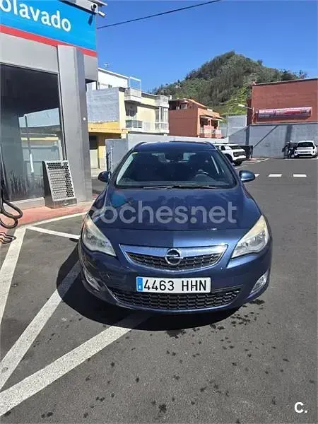 Usado Opel Astra Sportive 125 CV (91 kW) 2011 Azul Familiar