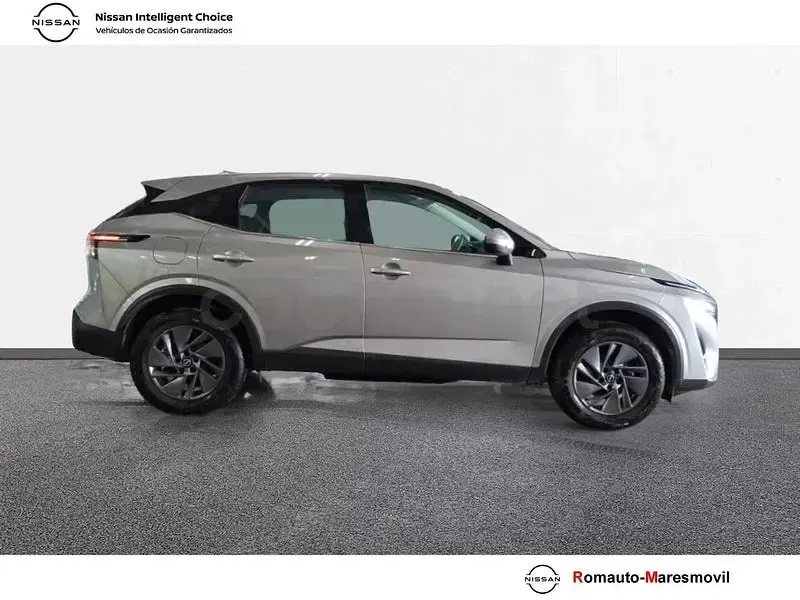 Usado Nissan Qashqai Acenta 140 CV (102 kW) 2025 Gris / plata SUV
