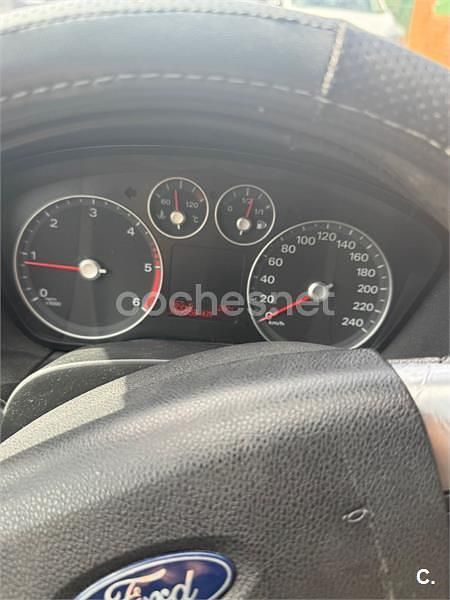 Usado Ford Focus Trend 115 CV (84 kW) 2007 Azul Familiar