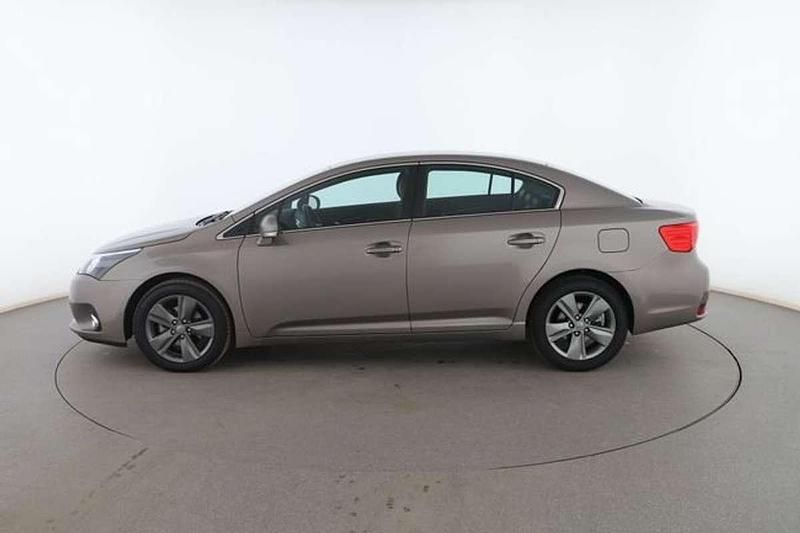 Usado Toyota Avensis Advance 150 CV (110 kW) 2015 Gris Berlina