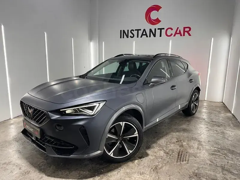 Usado Cupra Formentor 204 CV (150 kW) 2022 Gris / plata SUV