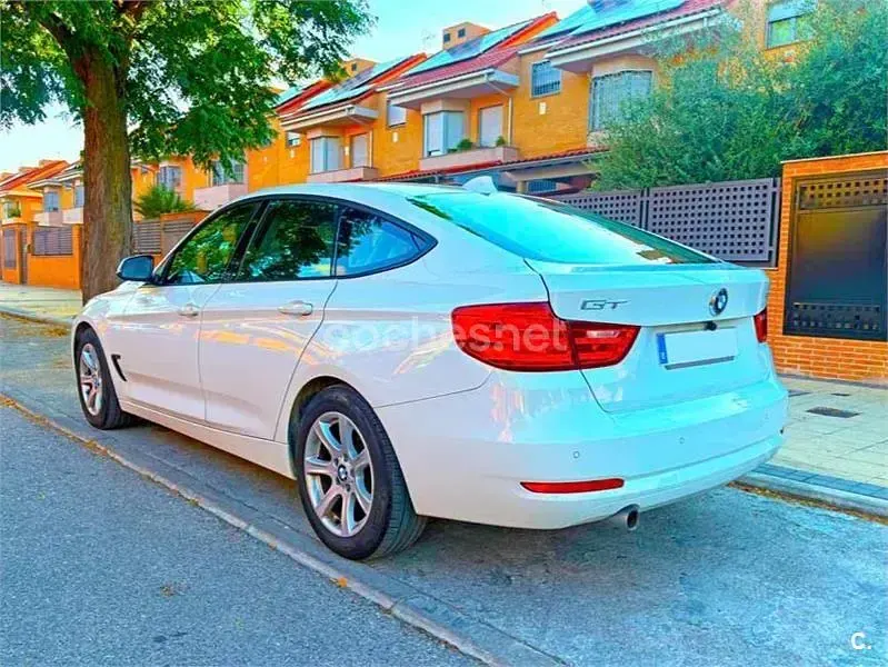Usado BMW 318 143 CV (105 kW) 2015 Blanco Berlina