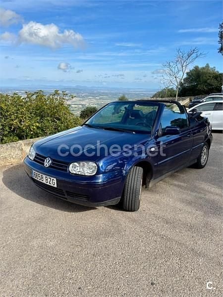 Occasion VW Golf Cabriolet Edition 115 ch (84 kW) 2002 Bleue Cabriolet