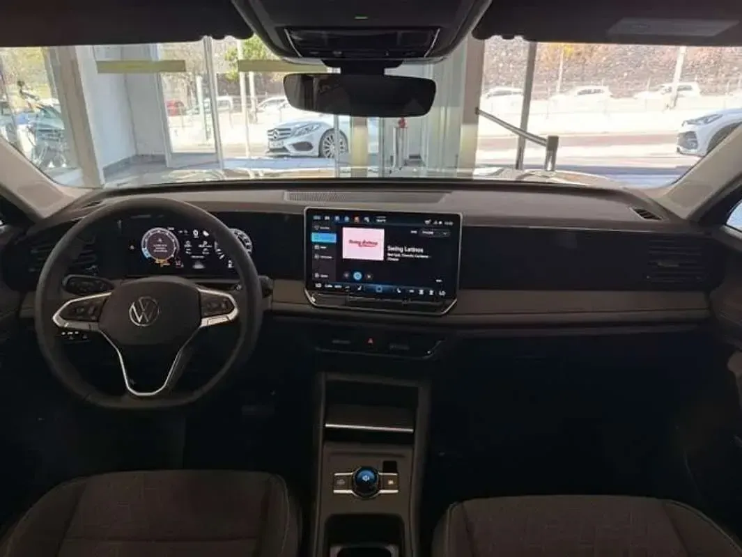 Usado VW Tiguan 131 CV (96 kW) 2026 Negro SUV