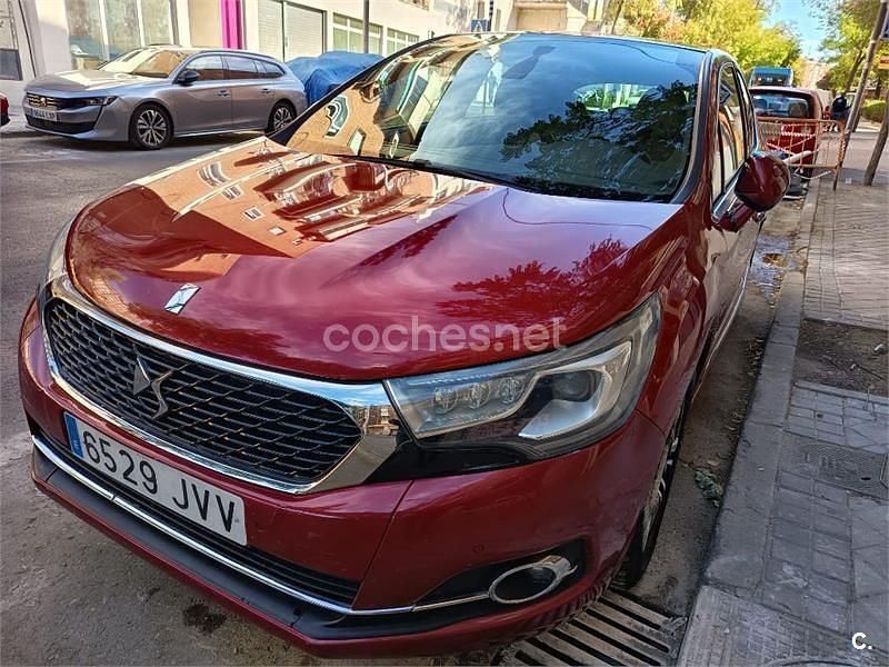 Rojo Usado 2016 DS Automobiles DS4 Design Berlina | 9500 € (Precio justo) - Imagen 1/4