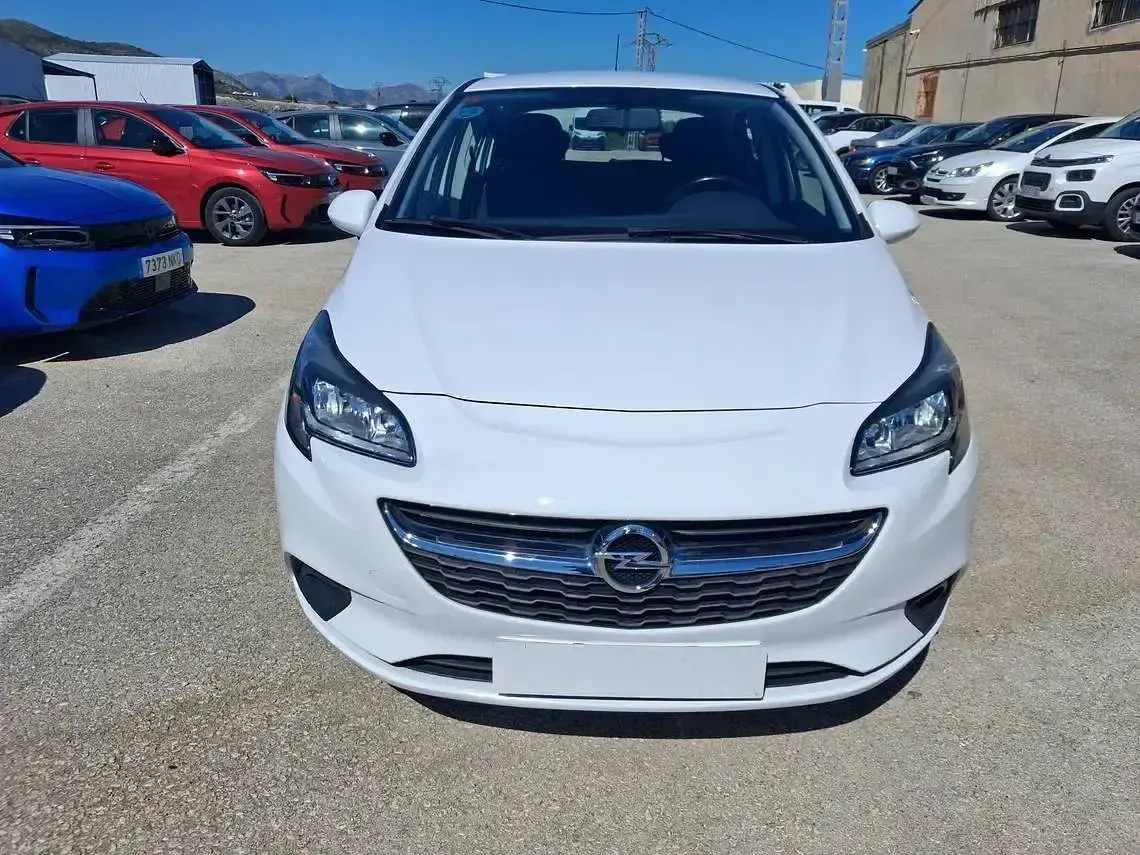 Usado Opel Corsa Selective 90 CV (66 kW) 2015 Blanco Utilitario