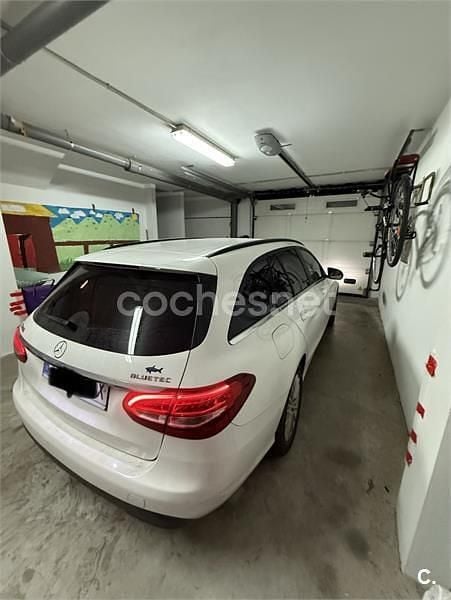 Usado Mercedes C200 136 CV (100 kW) 2015 Blanco Familiar