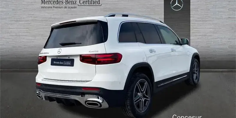 Usado Mercedes GLB200 150 CV (110 kW) 2025 Blanco SUV