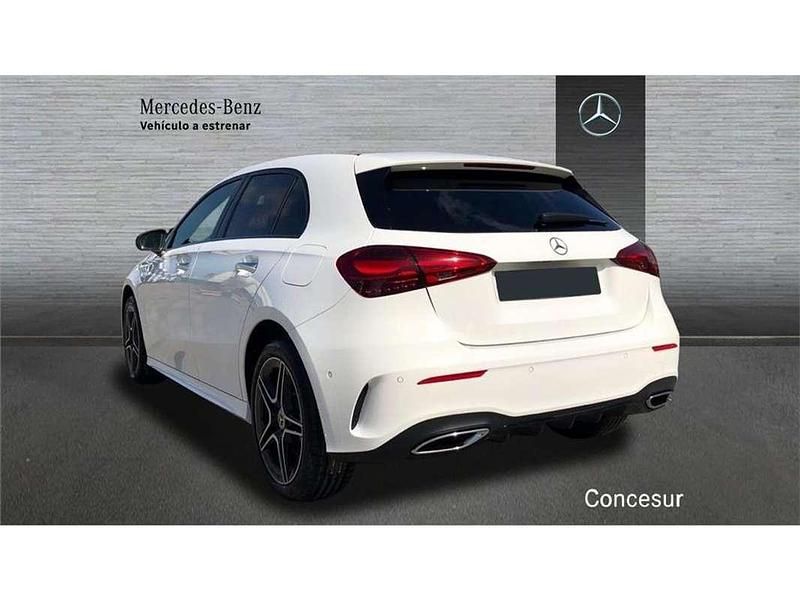 Nuevo Mercedes A200 150 CV (110 kW) 2025 Blanco Berlina