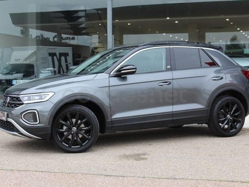 Usado VW T-Roc 150 CV (110 kW) 2023 Gris / plata SUV