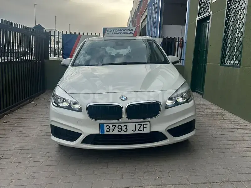 Usado BMW 216 Active Tourer 116 CV (85 kW) 2017 Blanco Monovolumen