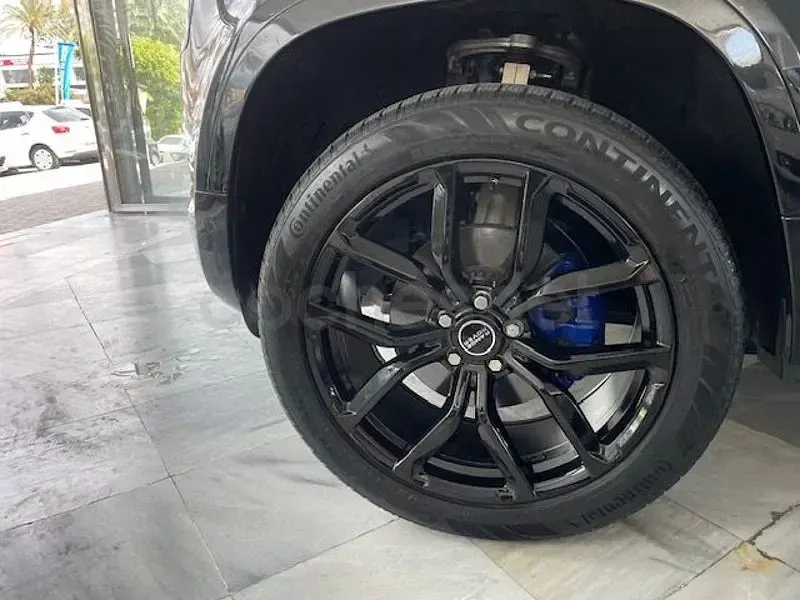 Usado Land Rover Defender SE 249 CV (183 kW) 2021 Negro SUV