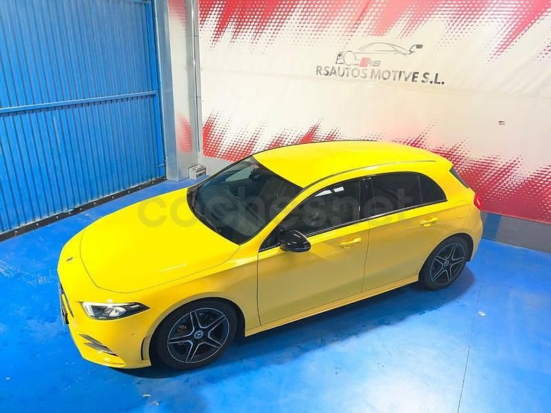 Usado Mercedes A180 116 CV (85 kW) 2019 Amarillo Berlina