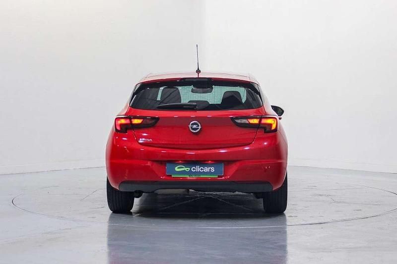 Usado Opel Astra S 105 HP (77 kW) 2020 Vermelho Citadino