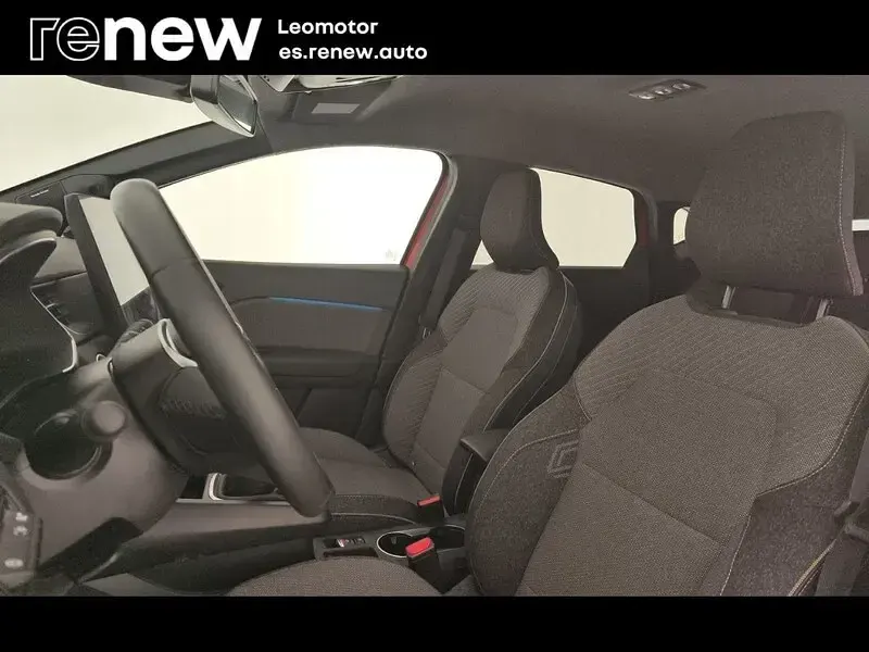 Usado Renault Captur Techno 100 CV (73 kW) 2025 Rojo SUV