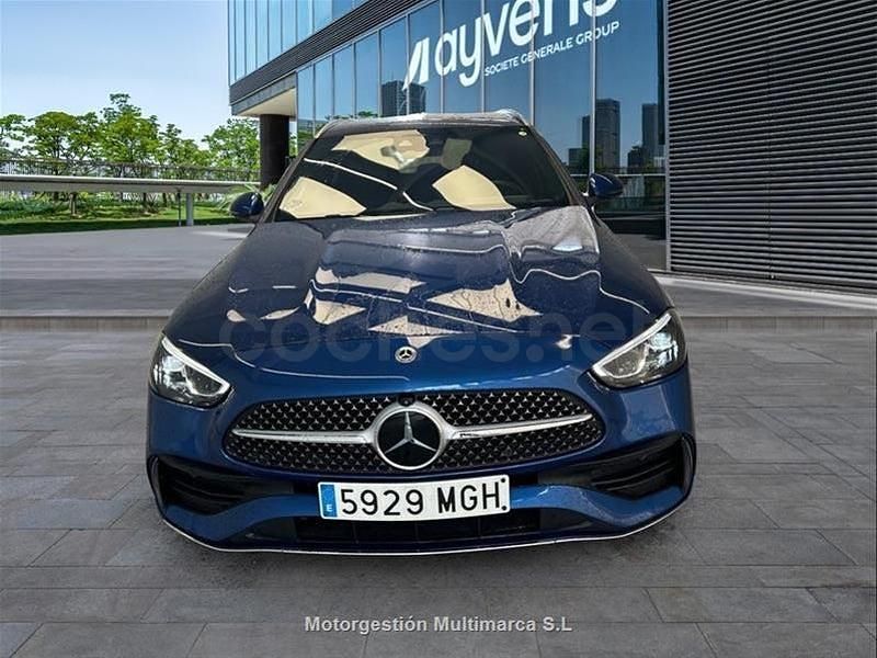 Usado Mercedes C200 204 CV (150 kW) 2023 Azul Familiar