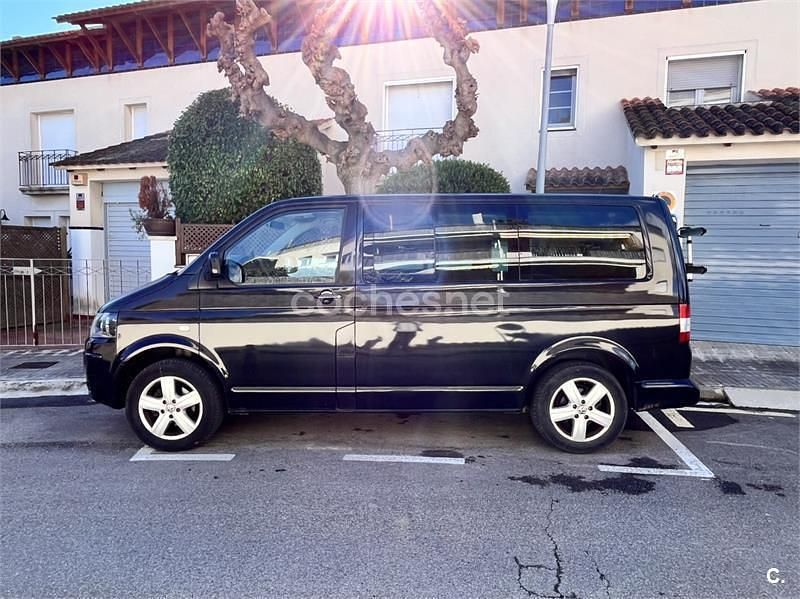 Usado VW Caravelle Comfortline 140 CV (102 kW) 2013 Negro Monovolumen