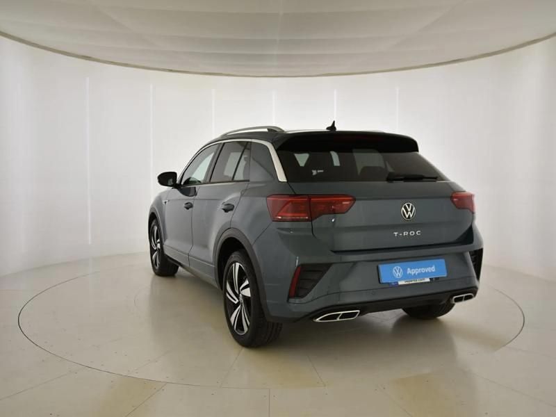 Usado VW T-Roc R-line 150 CV (110 kW) 2024 Gris/plata SUV