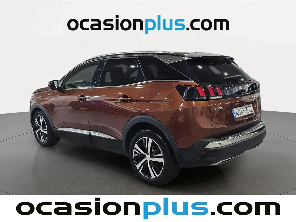 Usado Peugeot 3008 GT-line 131 CV (96 kW) 2019 Marrón SUV