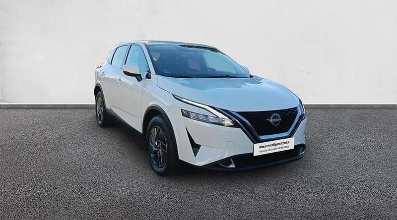 Usado Nissan Qashqai Acenta 140 CV (102 kW) 2023 Lunar white (perlada) SUV