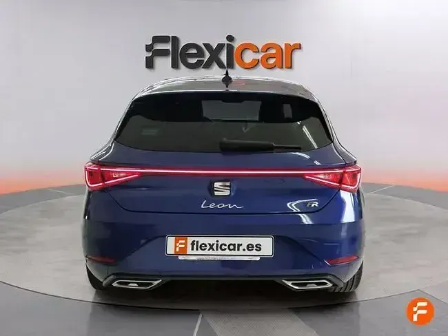 Usado Seat Leon FR 150 CV (110 kW) 2020 Azul Berlina