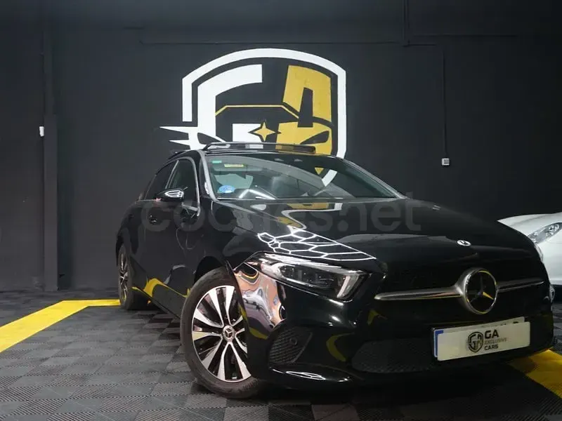Usado Mercedes A250 218 CV (160 kW) 2022 Negro Berlina