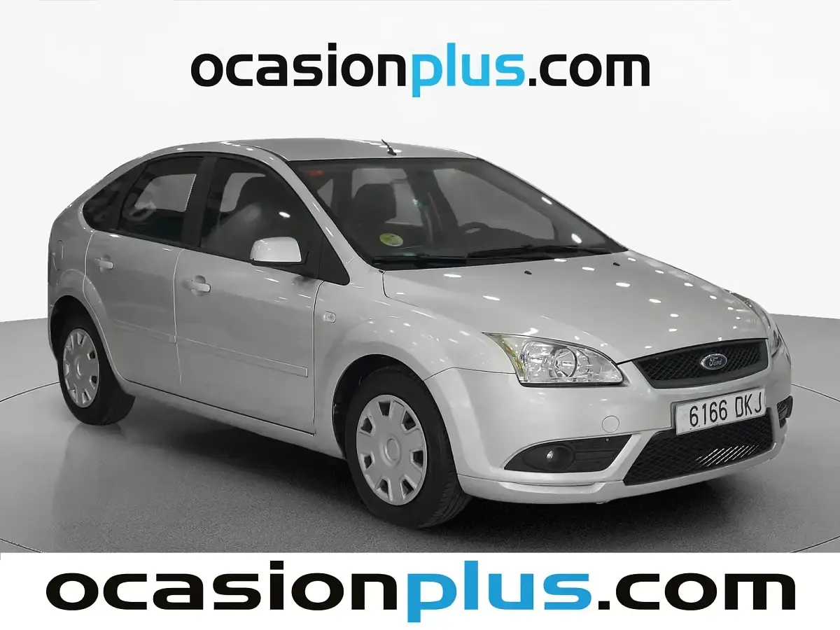 Usado Ford Focus Trend 101 CV (74 kW) 2005 Gris Utilitario