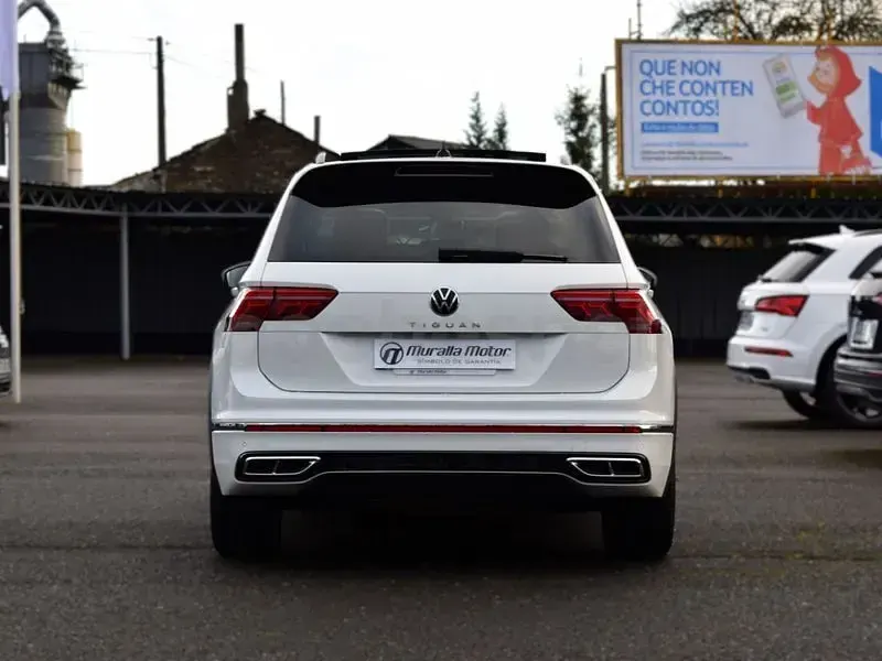 Usado VW Tiguan R-line 150 CV (110 kW) 2023 Blanco SUV