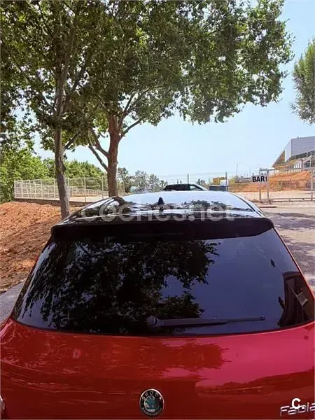 Usado Skoda Fabia Monte Carlo 105 CV (77 kW) 2012 Rojo Berlina
