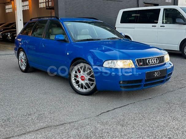 Usado Audi S4 Sport 265 CV (194 kW) 1998 Azul Familiar