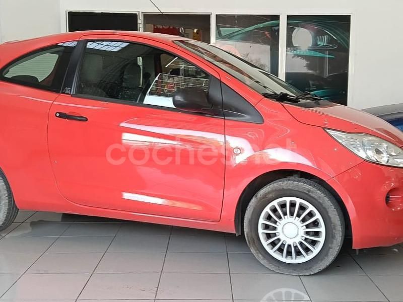Usado Ford Ka 69 CV (50 kW) 2013 Rojo Utilitario