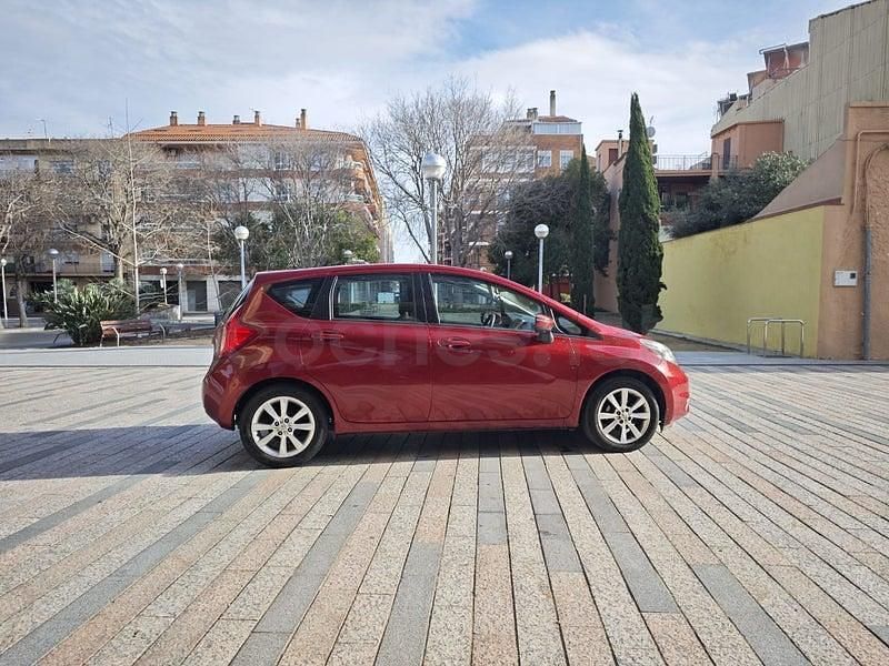 Usado Nissan Note Tekna 80 CV (58 kW) 2013 Granate Utilitario