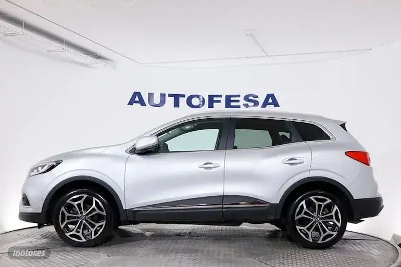 Usado Renault Kadjar Techno 140 CV (102 kW) 2022 Plateado SUV