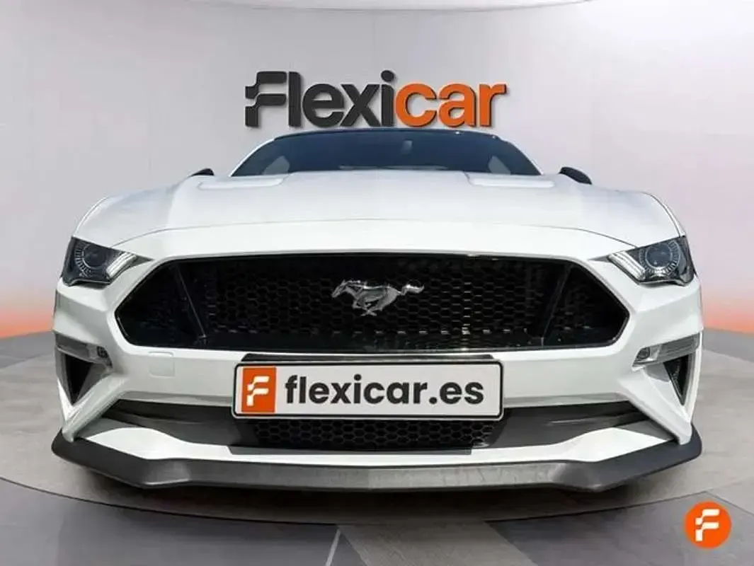 Usado Ford Mustang GT 450 CV (330 kW) 2020 Blanco Coupe