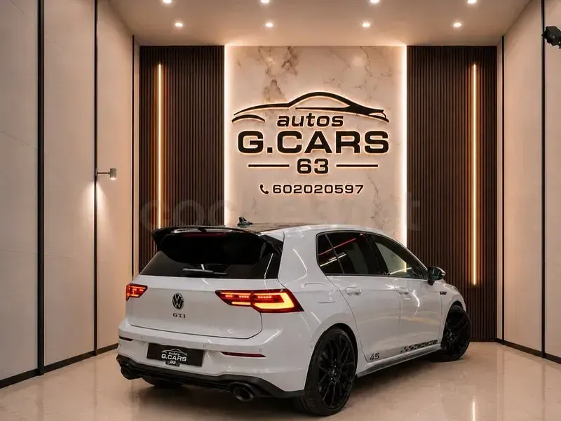 Usado VW Golf VIII GTI Clubsport 301 CV (221 kW) 2023 Blanco Berlina