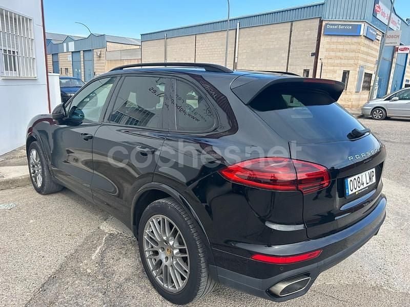 Negro Usado 2018 Porsche Cayenne Platinum Edition SUV | 37.990 € (Precio justo) - Imagen 1/4