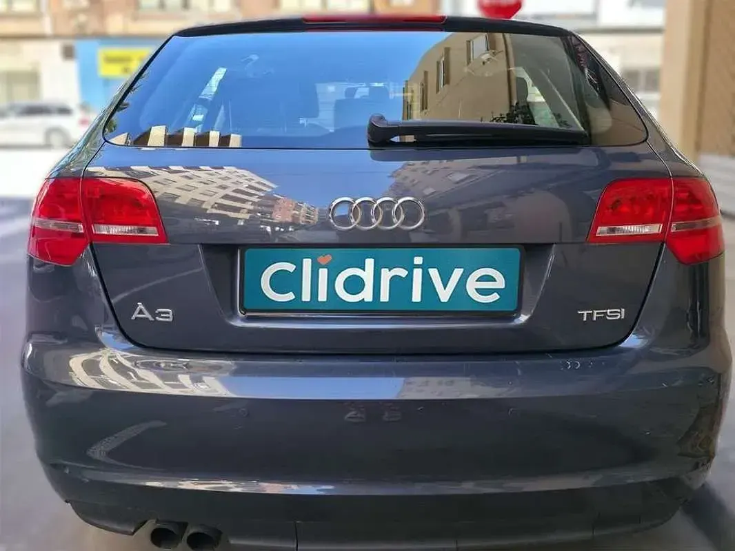 Usado Audi A3 Sportback Ambition 125 CV (91 kW) 2012 Gris Utilitario