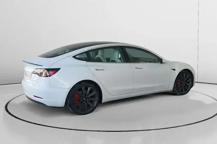 Używany Tesla Model 3 Performance 355 kW (483 KM) 2020 Sedan/Limuzyna