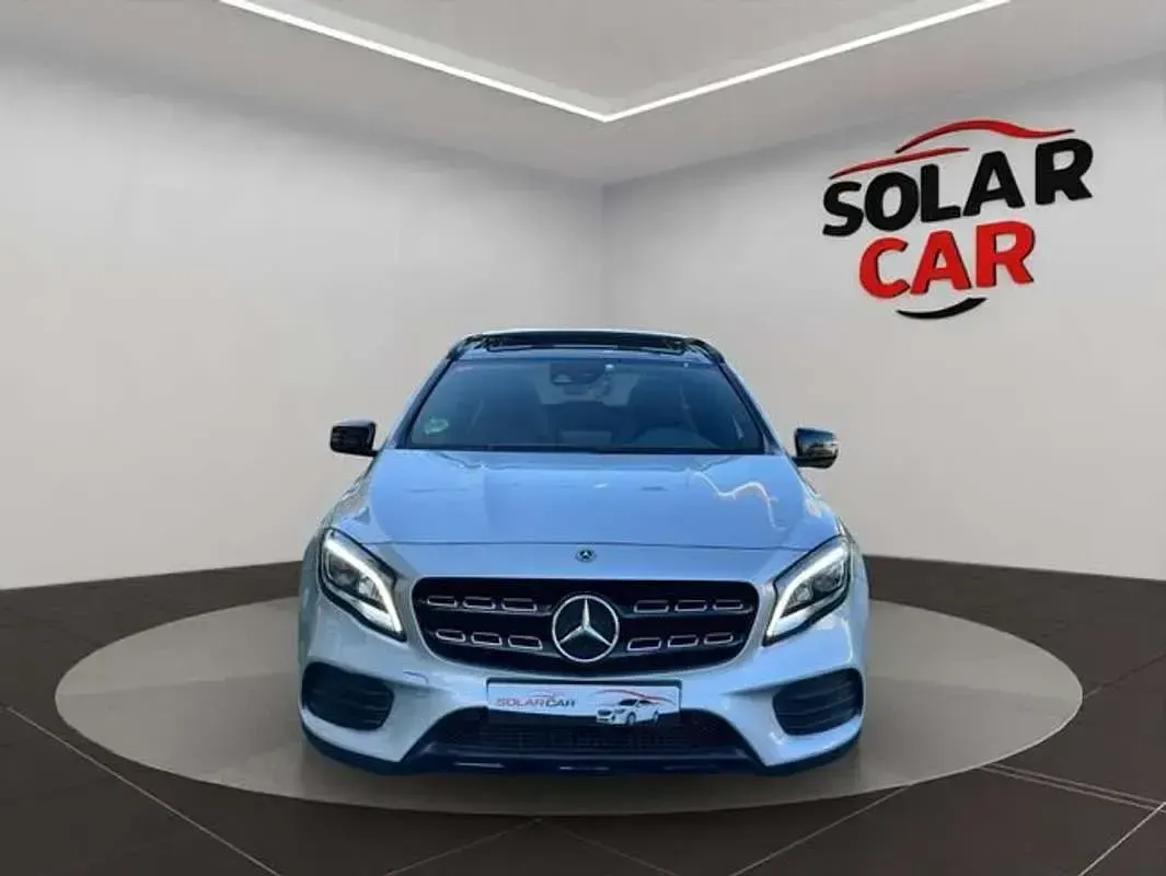 Usado Mercedes GLA250 211 CV (155 kW) 2017 Gris SUV