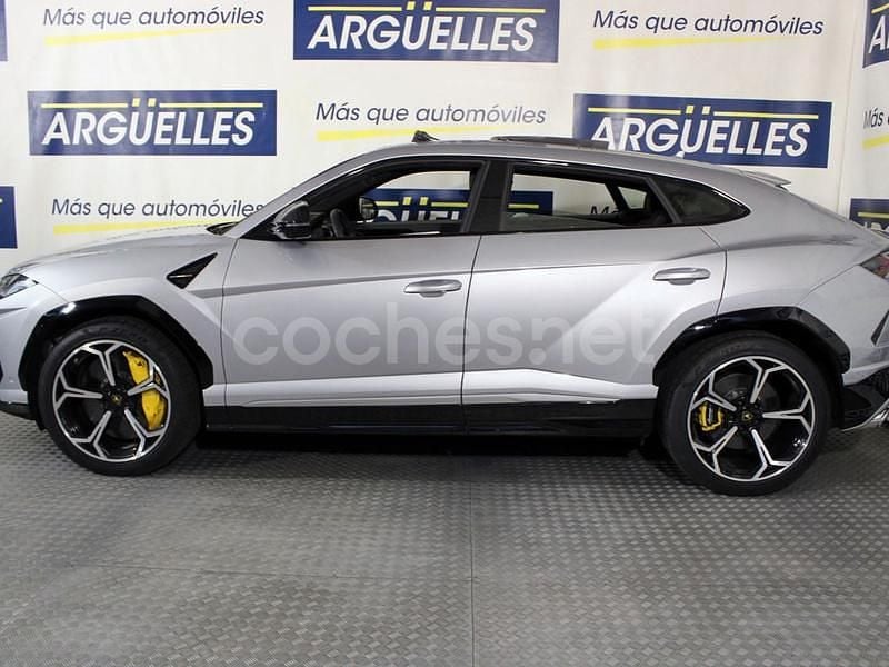 Usado Lamborghini Urus 666 CV (489 kW) 2019 Gris / plata SUV