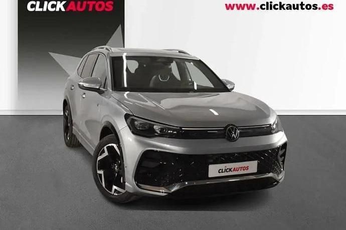 Usado VW Tiguan R-line 150 CV (110 kW) 2025 Gris SUV