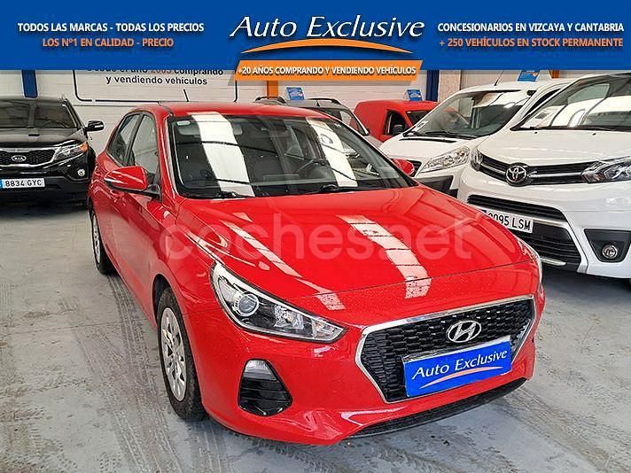 Rojo Usado 2017 Hyundai i30 Berlina | 10.490 € (Precio justo) - Imagen 1/4