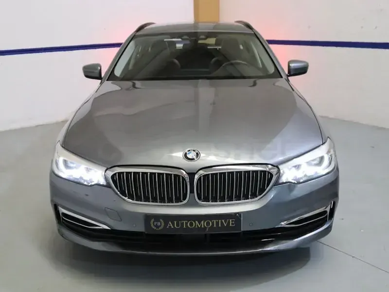 Usado BMW 530 Comfort Edition 265 CV (194 kW) 2019 Gris Familiar