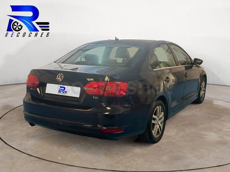 Usado VW Jetta Advance 105 CV (77 kW) 2012 Azul Berlina