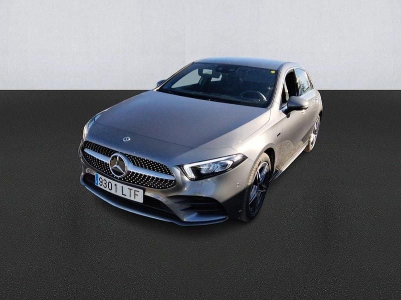 Gris Usado 2021 Mercedes A160 Utilitario | 27.400 € (Precio justo) - Imagen 1/4