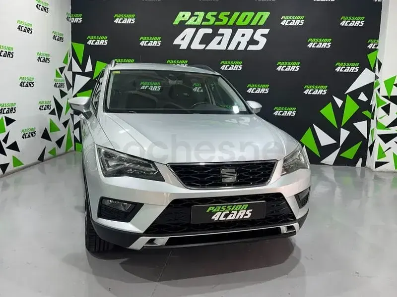 Usado Seat Ateca Ecomotive 115 CV (84 kW) 2016 Gris / plata SUV
